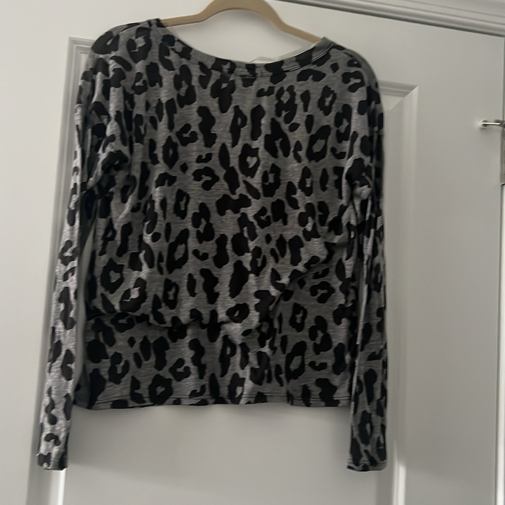 Cheetah top - Picture 3 of 3